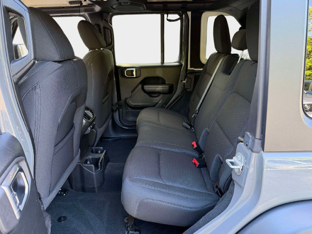 Used 2021 Jeep Wrangler Unlimited Sport AWD/4WD image 15
