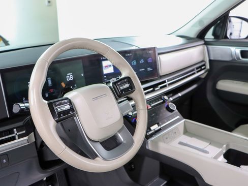 Used 2024 Hyundai Santa Fe SEL image 22