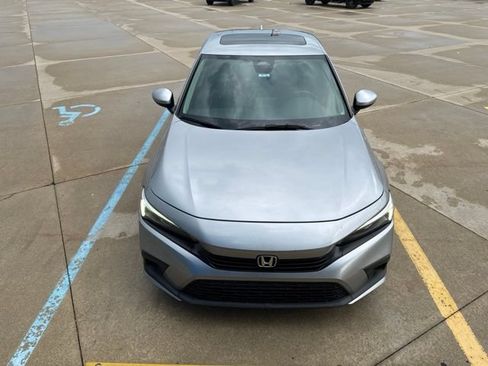 Used 2022 Honda Civic EX image 12