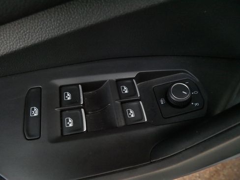 Used 2024 Volkswagen Jetta S image 19