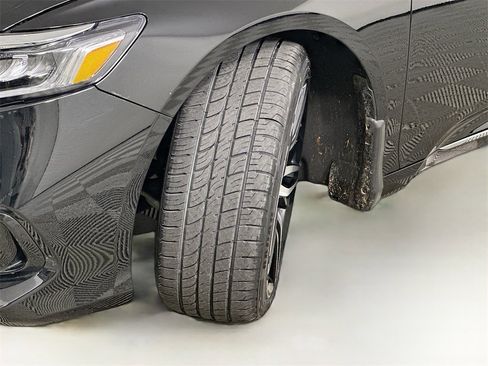 Certified 2022 Honda Accord Touring image 25