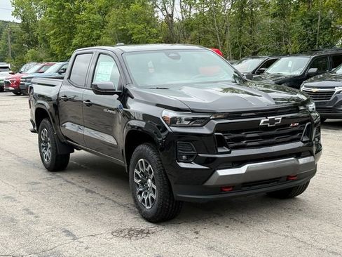 New 2025 Chevrolet Colorado Z71 image 3