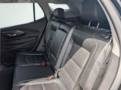 Used 2024 GMC Terrain SLT AWD/4WD image 34