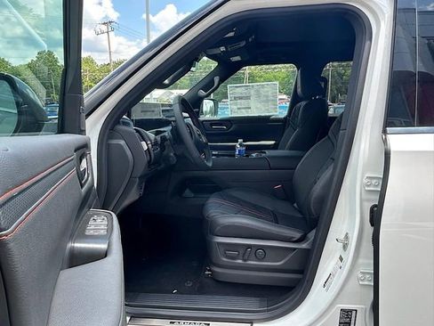 New 2025 Nissan Armada PRO-4X w/ Pro-4X Premium Package image 12