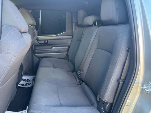 Used 2024 Toyota Tacoma SR5 AWD/4WD image 18