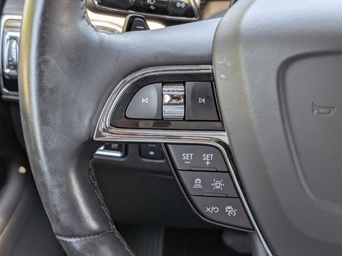 Used 2024 Lincoln Navigator Premiere AWD/4WD image 25