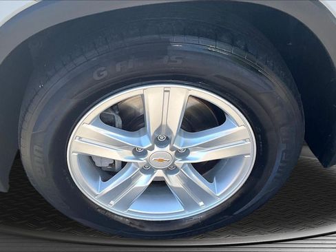 Used 2016 Chevrolet Trax LT w/ LT Convenience Package FWD image 32