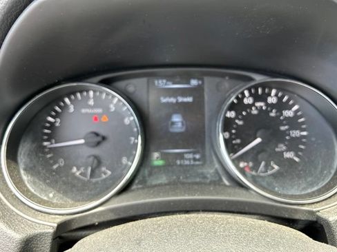 Used 2017 Nissan Rogue SL w/ SL Premium Package FWD image 27