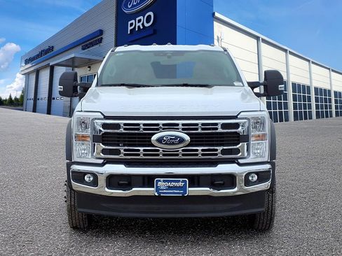 New 2025 Ford F550 4x4 Regular Cab Super Duty image 20