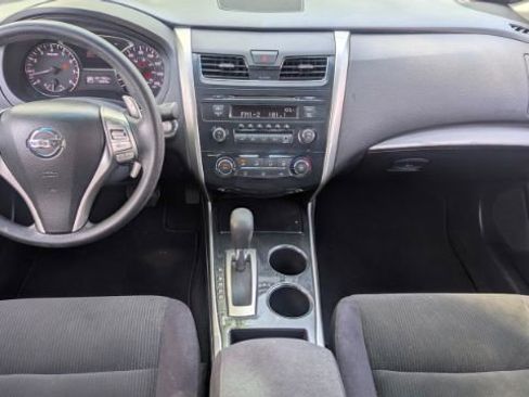 Used 2013 Nissan Altima 3.5 S image 23