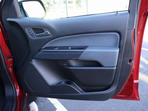 Used 2022 Chevrolet Colorado Z71 image 22