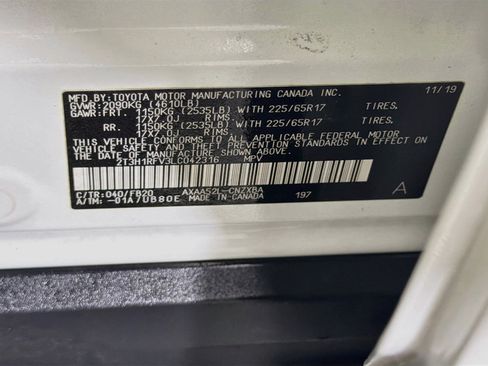 Used 2020 Toyota RAV4 LE FWD image 12