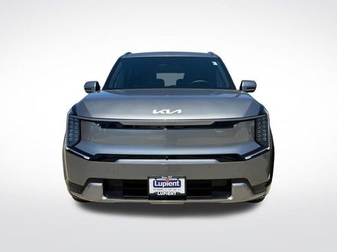 Used 2024 Kia EV9 Land AWD/4WD image 9