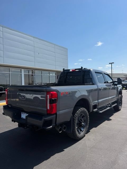 Used 2024 Ford F250 Lariat w/ Sport Appearance Package AWD/4WD image 8
