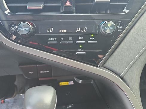 Used 2024 Toyota Camry XSE FWD image 23