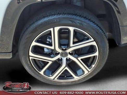 Used 2025 Jeep Compass Limited w/ Elite Group AWD/4WD image 10