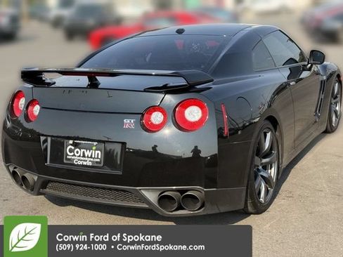 Used 2009 Nissan GT-R Premium AWD/4WD image 13
