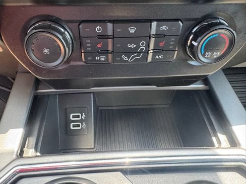 Used 2018 Ford F450 XLT w/ XLT Premium Package AWD/4WD image 27