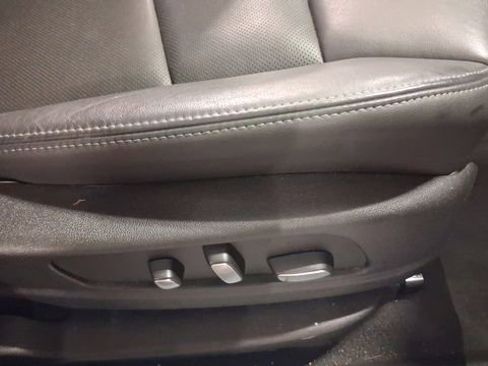 Used 2024 Cadillac XT6 Premium Luxury w/ LPO, Floor Liner Package AWD/4WD image 19