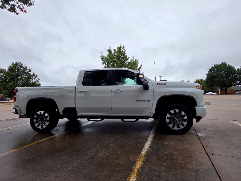 Used 2024 Chevrolet Silverado 3500 LT w/ Texas Edition AWD/4WD image 32