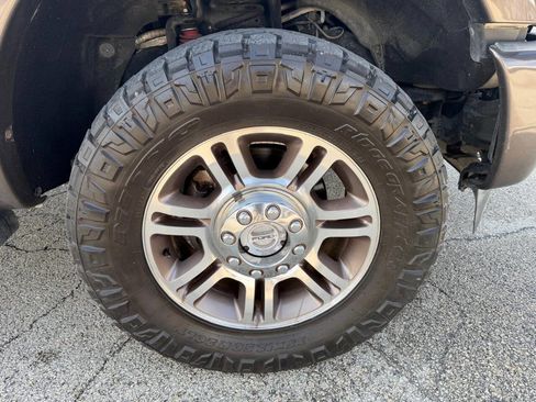 Used 2015 Ford F250 King Ranch w/ FX4 Off-Road Package image 25