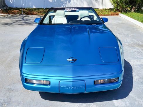 Used 1993 Chevrolet Corvette Convertible RWD image 3