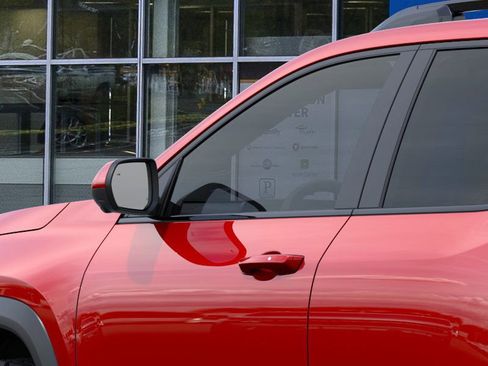 New 2026 Chevrolet Equinox ACTIV w/ Convenience Package III image 36