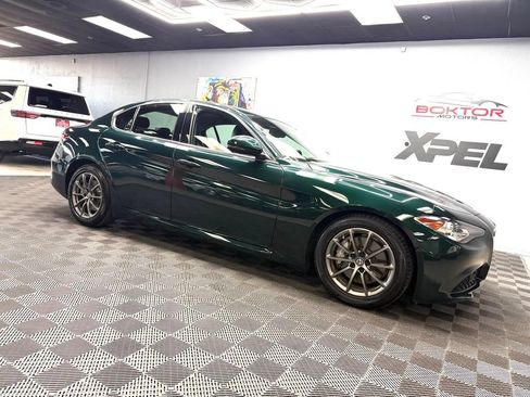 Used 2020 Alfa Romeo Giulia RWD image 2