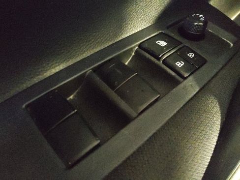 Used 2024 Toyota Corolla LE image 27