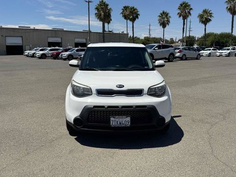 Used 2016 Kia Soul FWD image 4