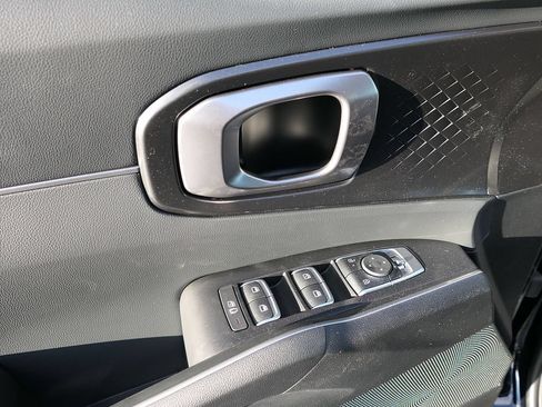 New 2026 Kia Sorento S FWD image 28