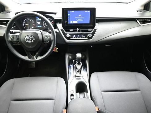 Used 2024 Toyota Corolla LE FWD image 16