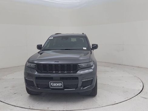 New 2025 Jeep Grand Cherokee L Limited w/ Black Appearance Package image 5