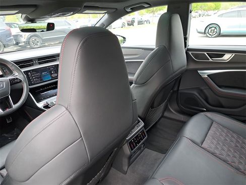 Certified 2024 Audi S7 Prestige image 25