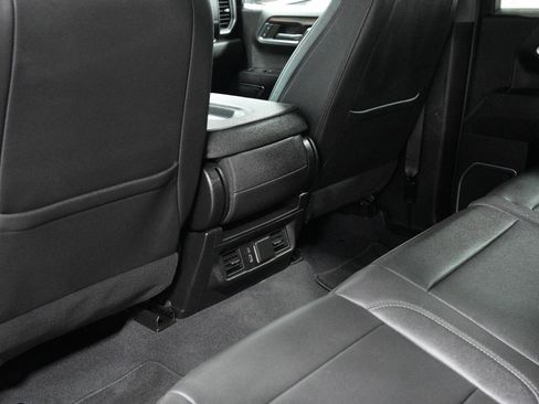 Used 2023 GMC Sierra 1500 SLT image 21