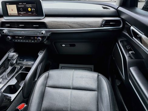 Used 2020 Kia Telluride SX FWD image 19