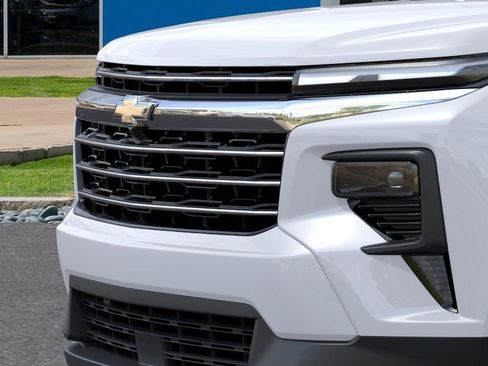 New 2026 Chevrolet Traverse LT w/ Sun and Wheel Package image 13