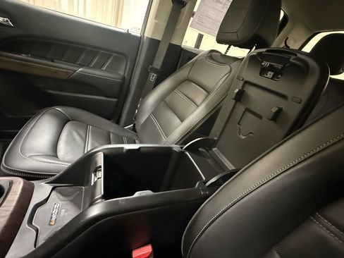 Certified 2022 GMC Canyon Denali AWD/4WD image 39