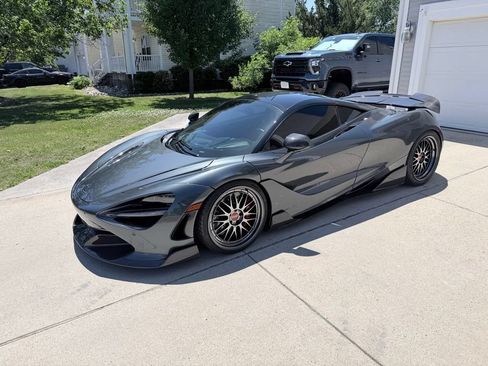 Used 2019 McLaren 720S Performance RWD image 19