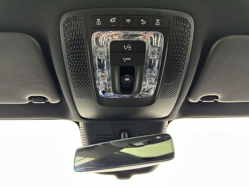 Used 2024 Mercedes-Benz EQB 300 4MATIC image 33