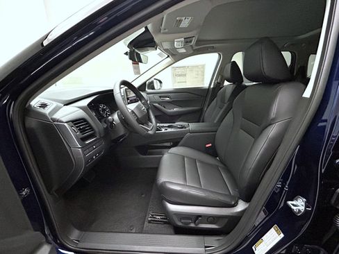 New 2026 Nissan Rogue SV image 10