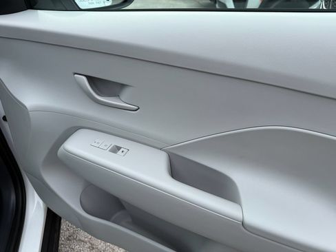 Used 2026 Hyundai Kona SEL Sport FWD image 17
