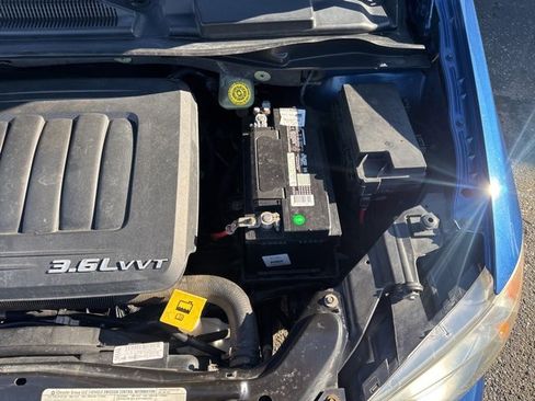 Used 2011 Dodge Grand Caravan Express image 28