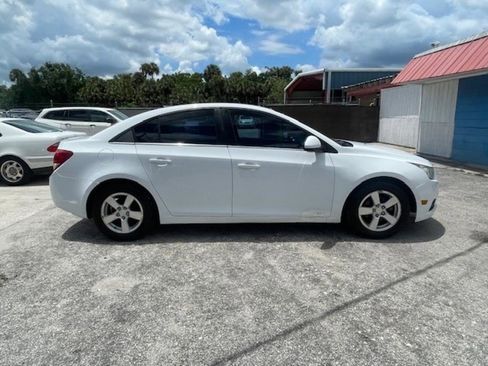 Used 2013 Chevrolet Cruze LT FWD image 4
