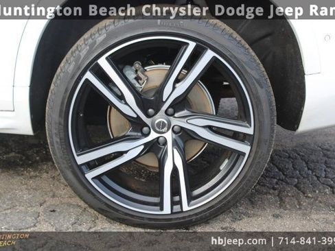 Used 2019 Volvo XC90 T8 R-Design w/ Advanced Package image 8