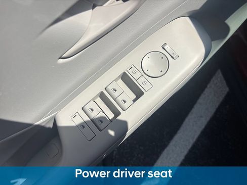 Used 2024 Hyundai Kona SEL AWD/4WD image 15