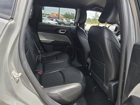 Used 2024 Jeep Compass Limited AWD/4WD image 19