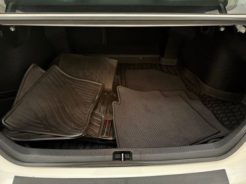 Used 2018 Toyota Camry SE image 26