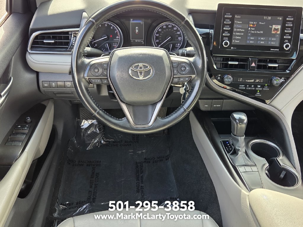 Used 2022 Toyota Camry SE FWD image 11
