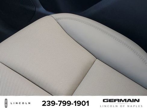 New 2026 Lincoln Corsair Premiere image 27